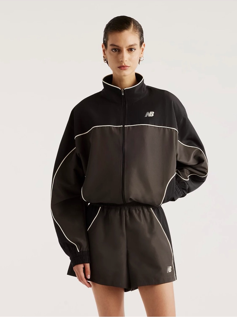 BRAND NEW NEW BALANCE Trackside Woven Jacket IN BLACK & GRAY